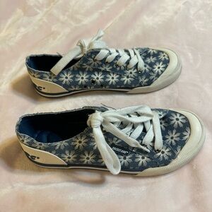 Rocket Dog Navy blue Floral Canvas Sneakers Flowers - size 9